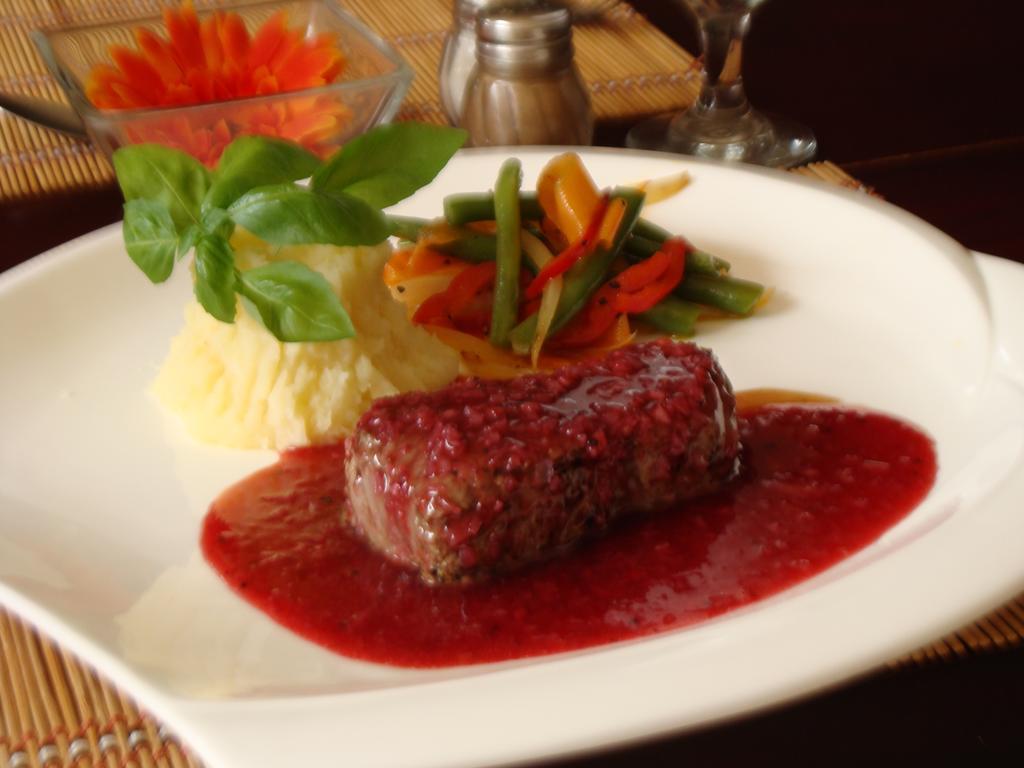 Hotel Либерия Екстериор снимка