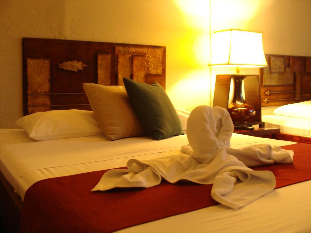 Hotel Либерия Екстериор снимка