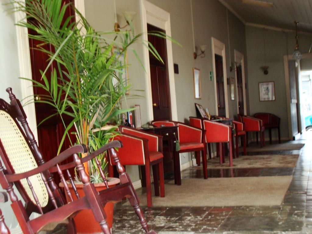 Hotel Либерия Екстериор снимка