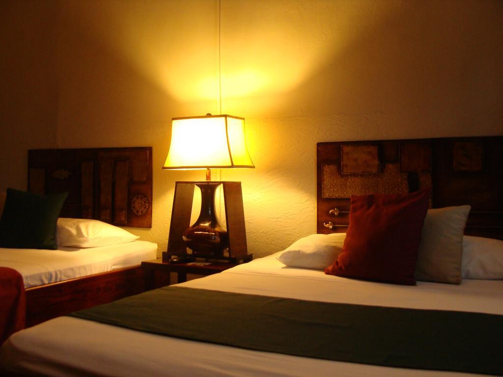 Hotel Либерия Екстериор снимка