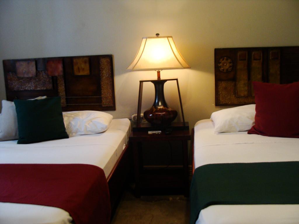 Hotel Либерия Екстериор снимка